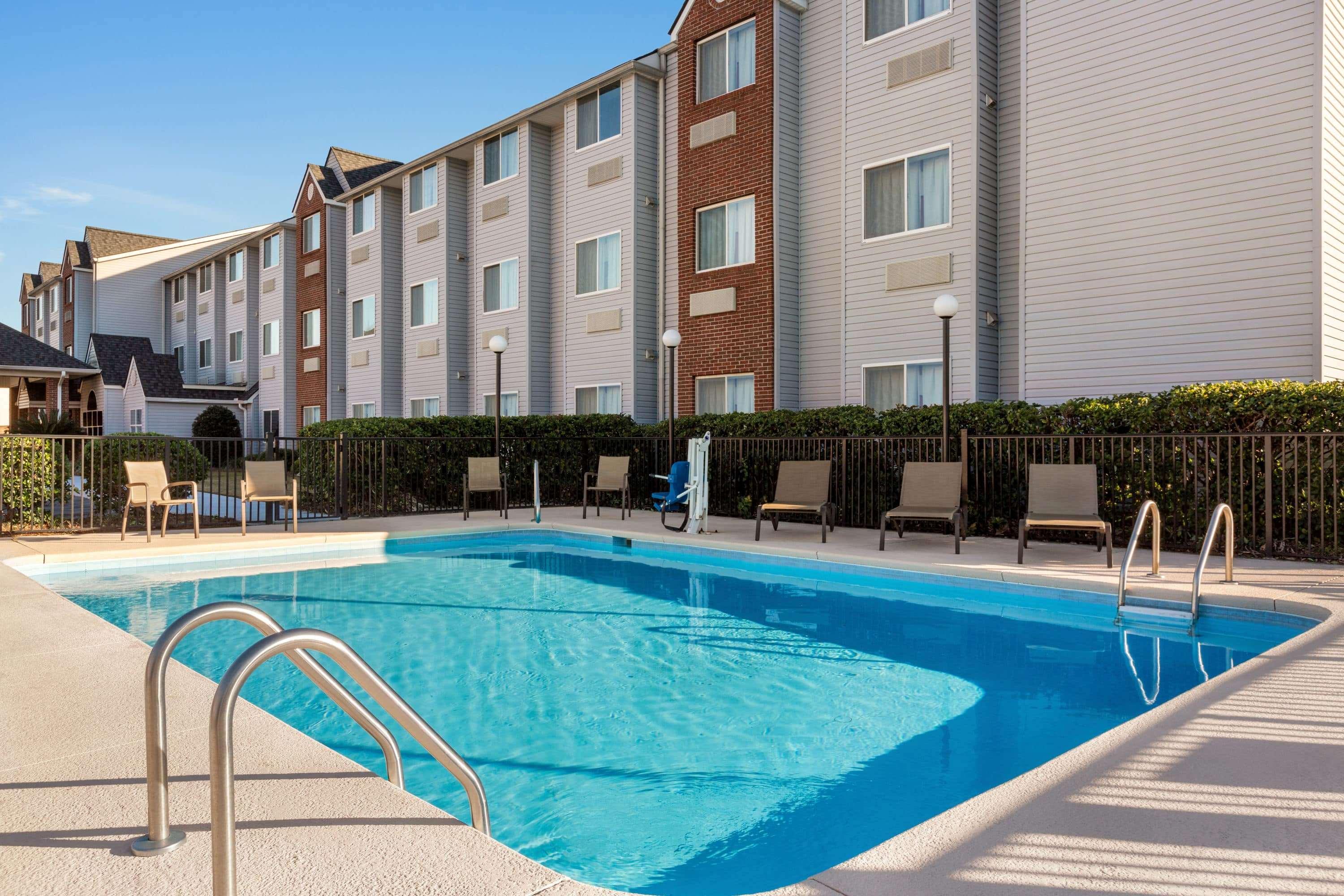 Microtel Inn & Suites By Wyndham Tifton Exterior photo